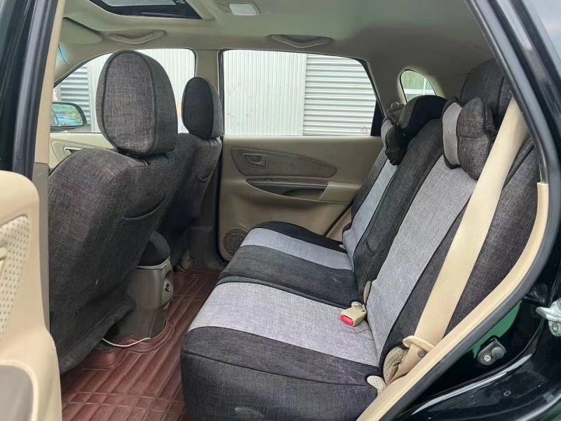 临沂13年现代途胜5