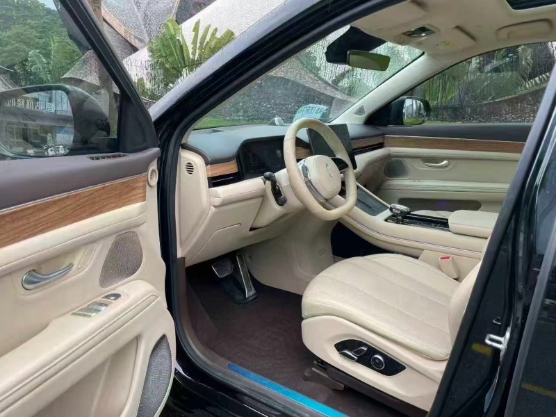 深圳23年华为智选问界6