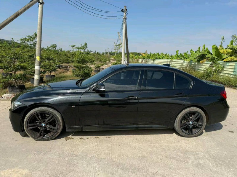 中山18年宝马3系5