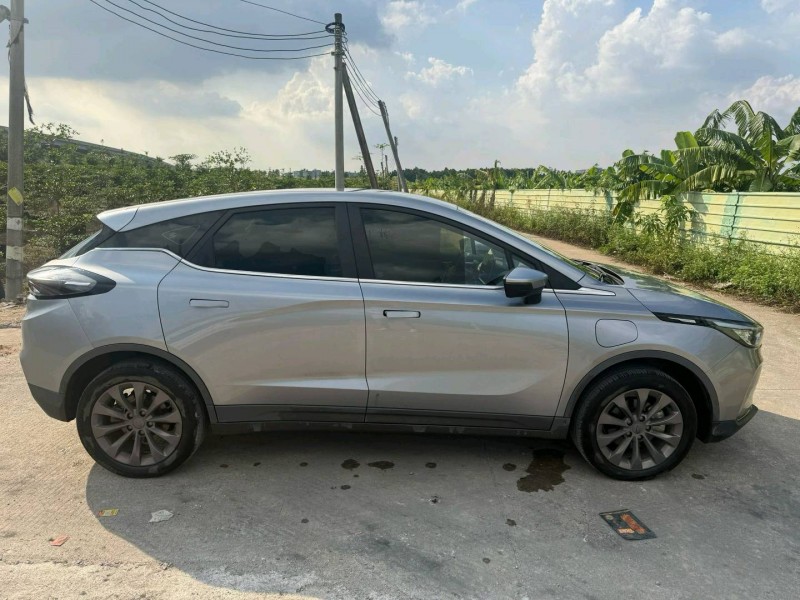 中山23年吉利几何3