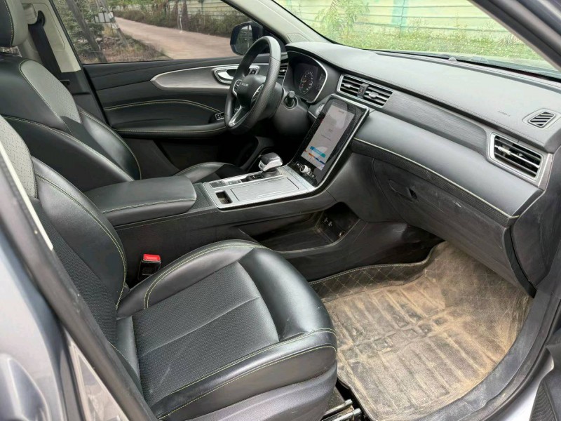 中山20年荣威RX55