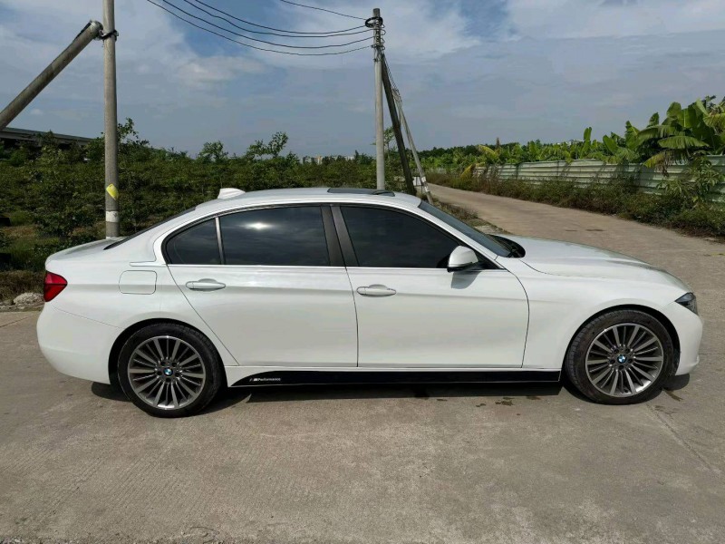 中山19年宝马3系3