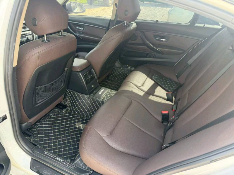 中山19年宝马3系8