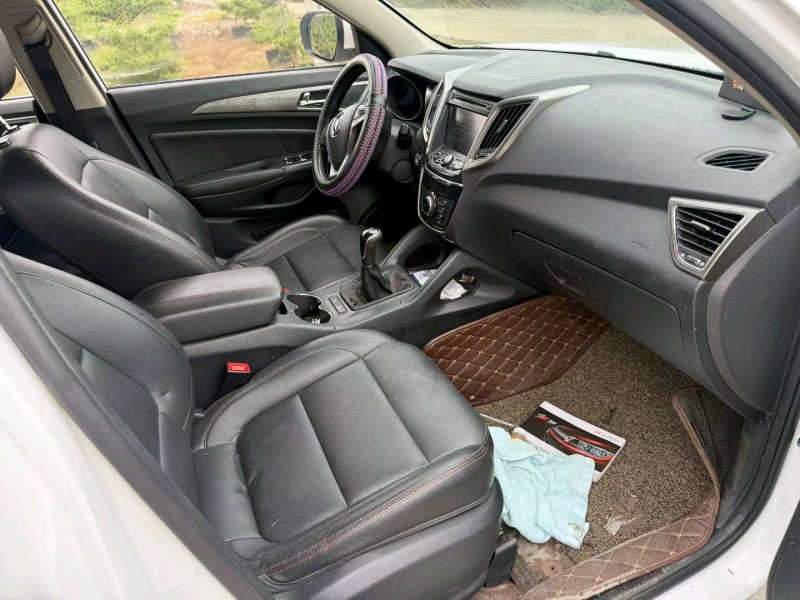 中山16年长安汽车CS756