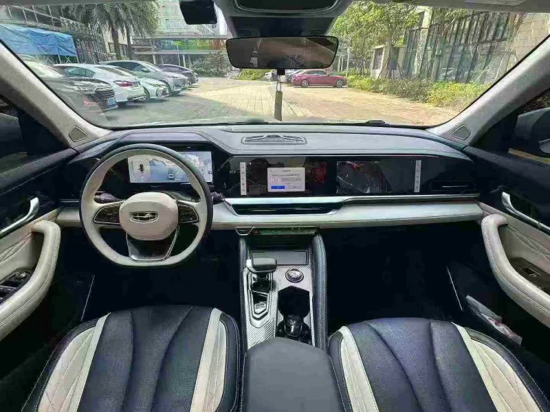 广州23年吉利星越8