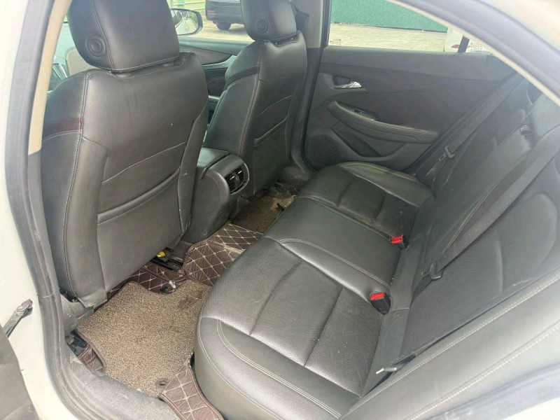 中山17年雪佛兰迈锐宝5