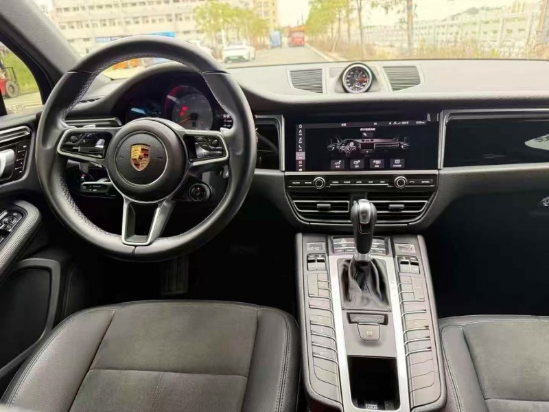 广州21年保时捷Macan5