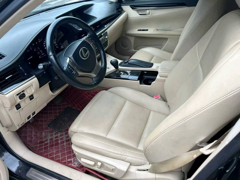 南宁14年雷克萨斯ES5