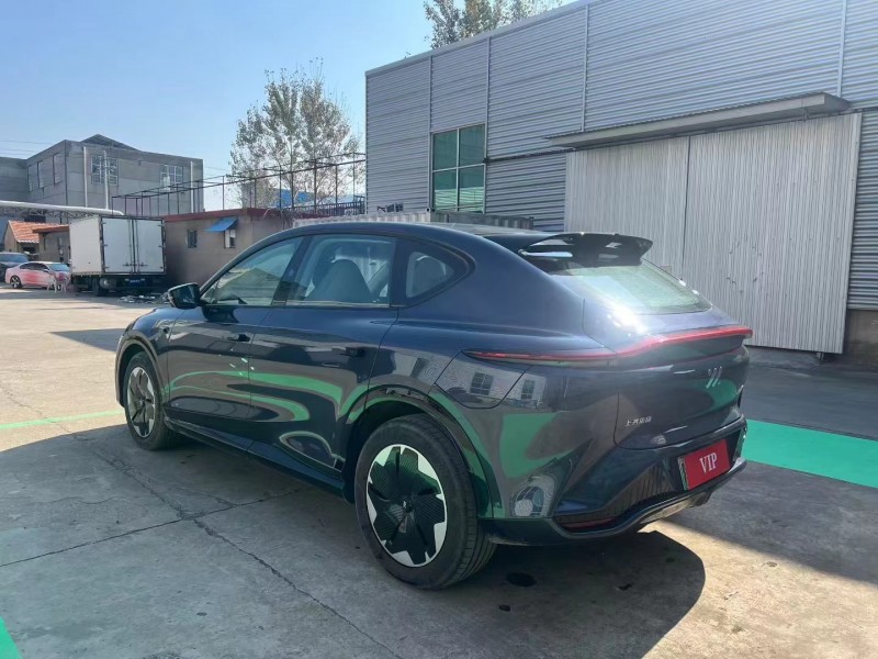 临沂25年智己LS77