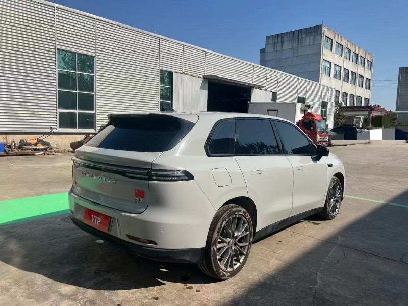 临沂24年零跑汽车C108