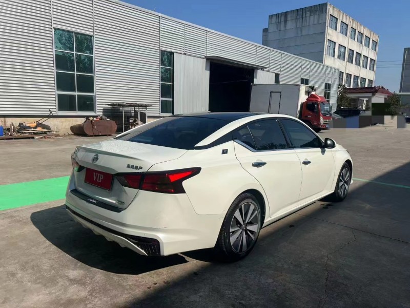 临沂22年日产天籁8