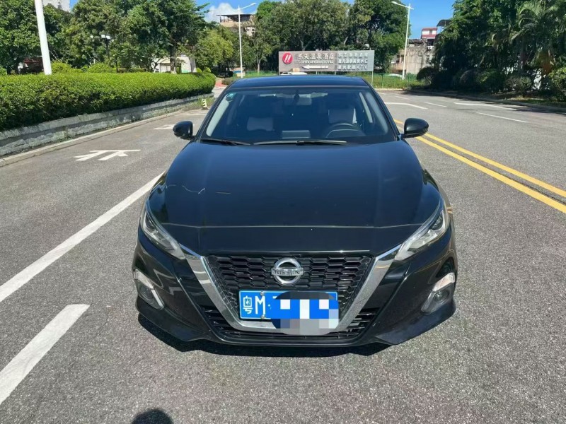 茂名19年日产天籁1