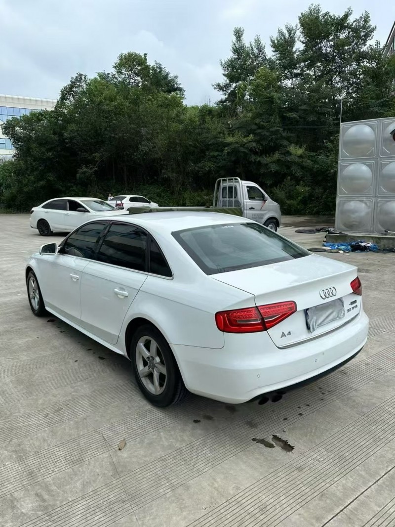 乐山16年奥迪A4L6