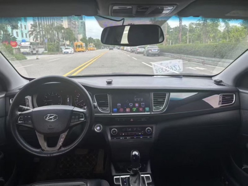 茂名16年现代名图6