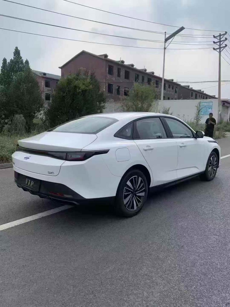 邯郸25年长安汽车欧尚7