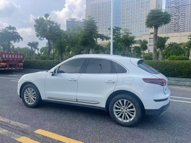 茂名17年众泰SR97