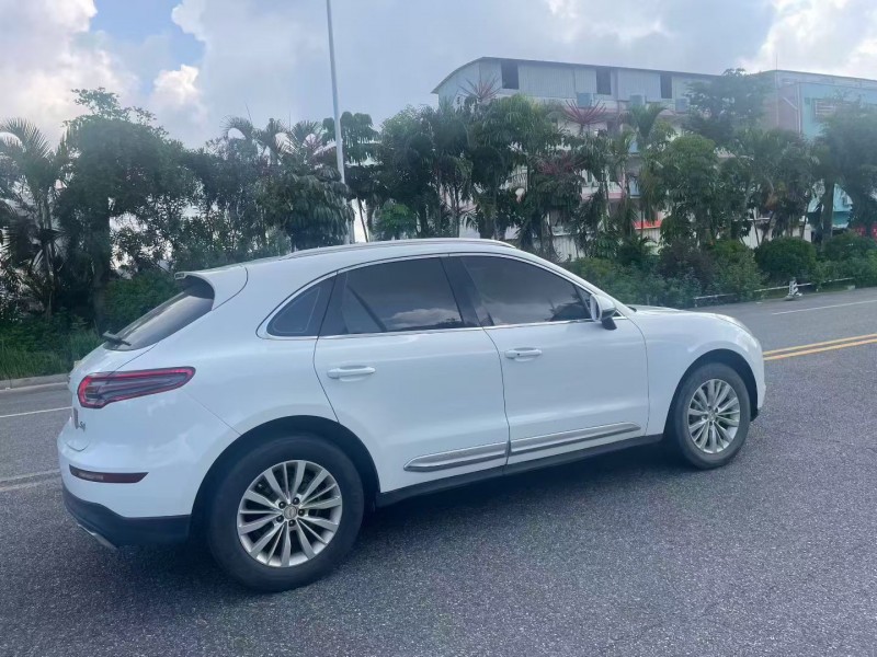 茂名17年众泰SR98