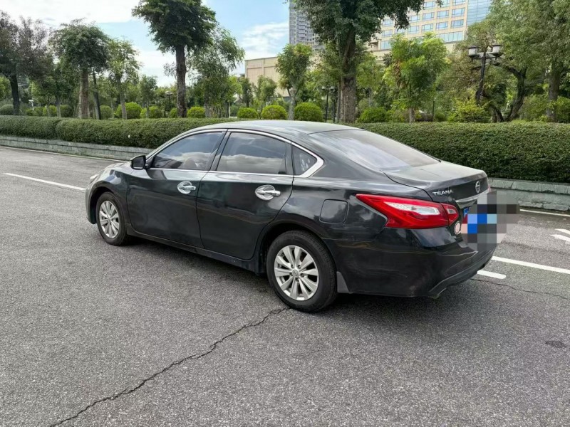 茂名17年日产轩逸6