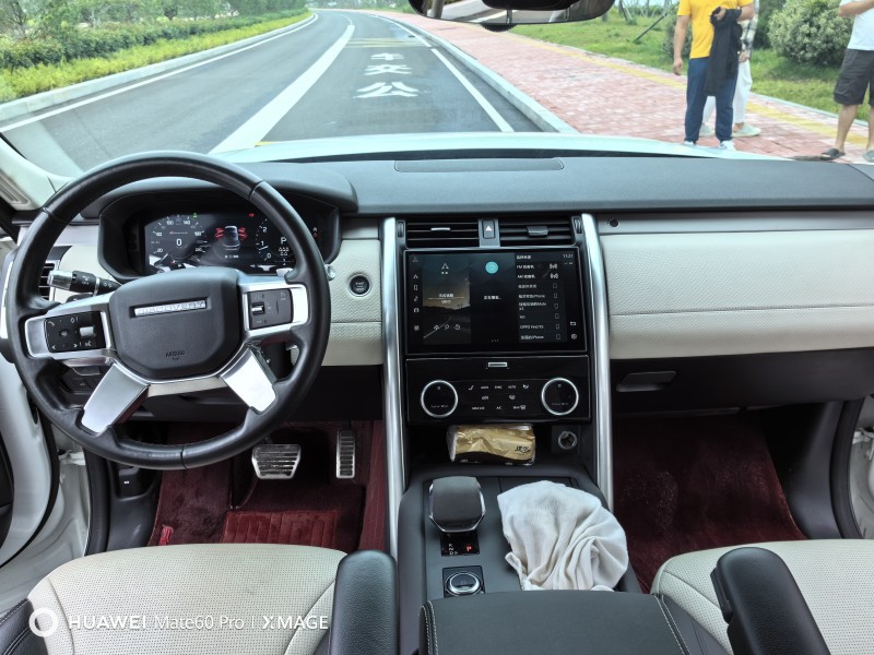 济宁21年路虎发现6