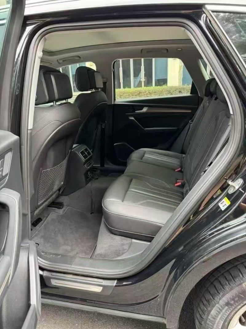 东莞22年奥迪Q56