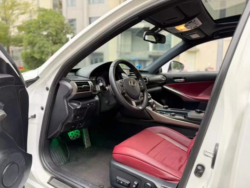 东莞13年雷克萨斯IS4