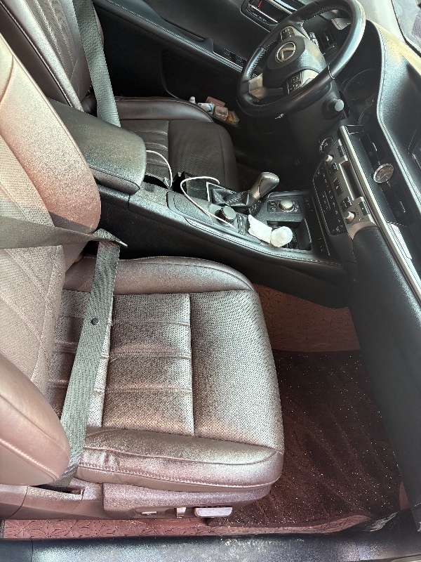 郑州18年雷克萨斯ES7