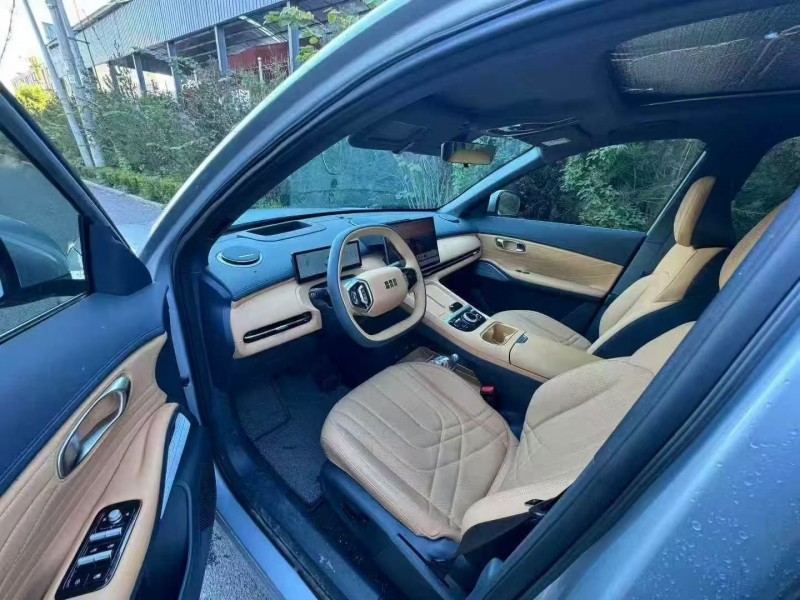 枣庄25年吉利银河5