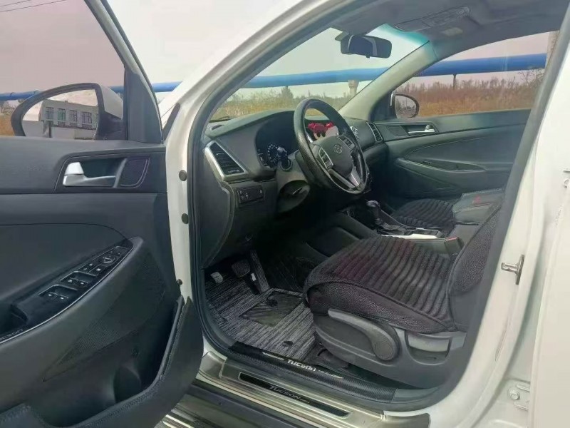 青岛16年现代途胜5