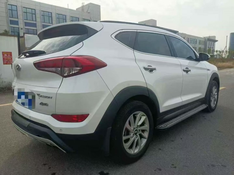 青岛16年现代途胜8