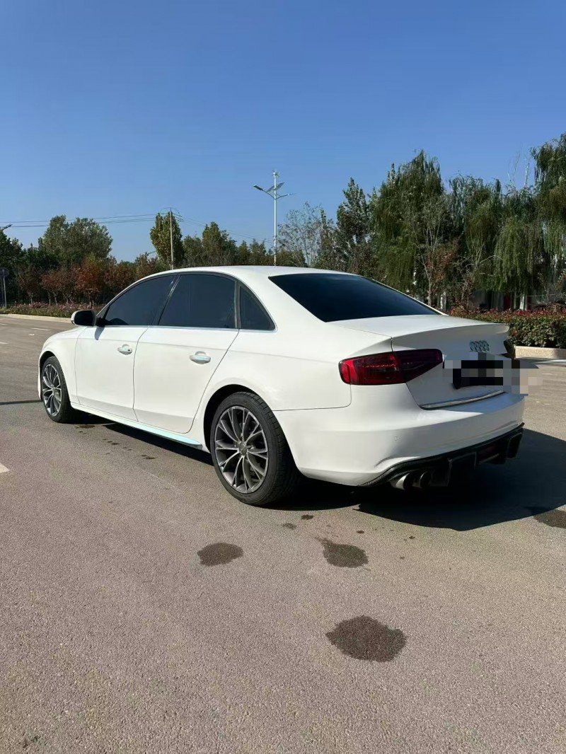 枣庄15年奥迪A4L8