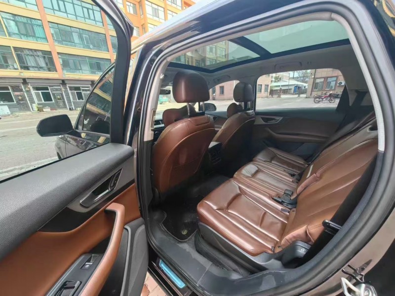 哈尔滨17年奥迪Q74