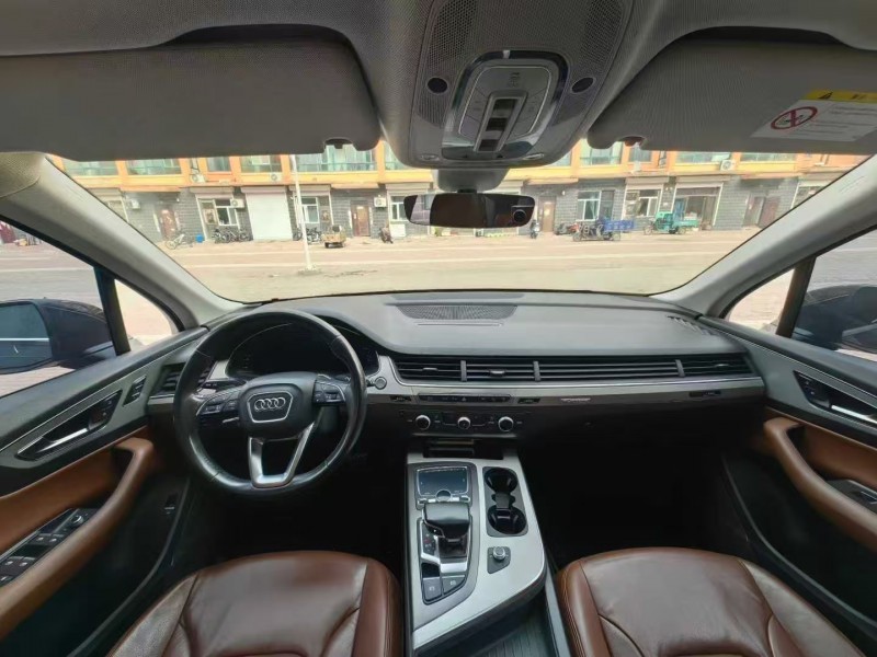 哈尔滨17年奥迪Q75