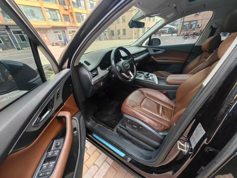 哈尔滨17年奥迪Q76