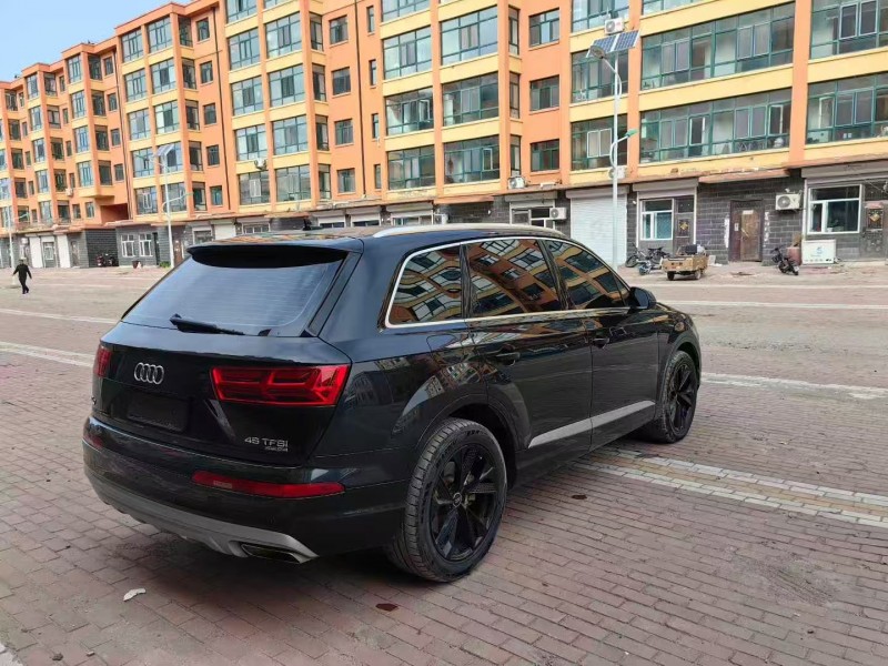 哈尔滨17年奥迪Q77