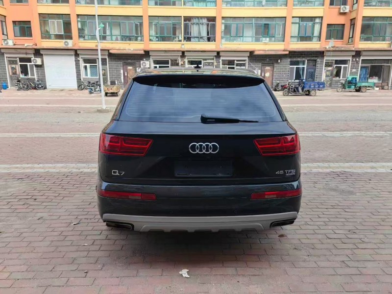 哈尔滨17年奥迪Q79