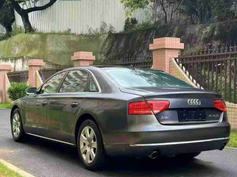 东莞14年奥迪A8L8