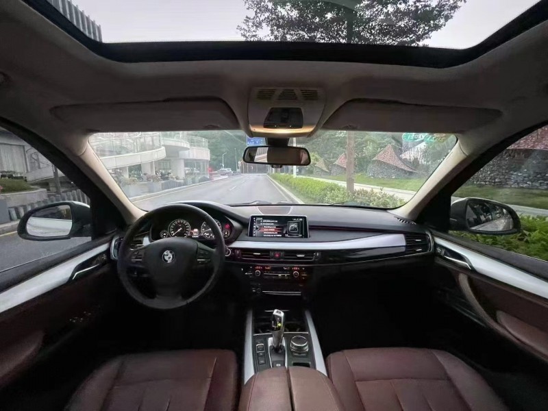 深圳19年宝马X55