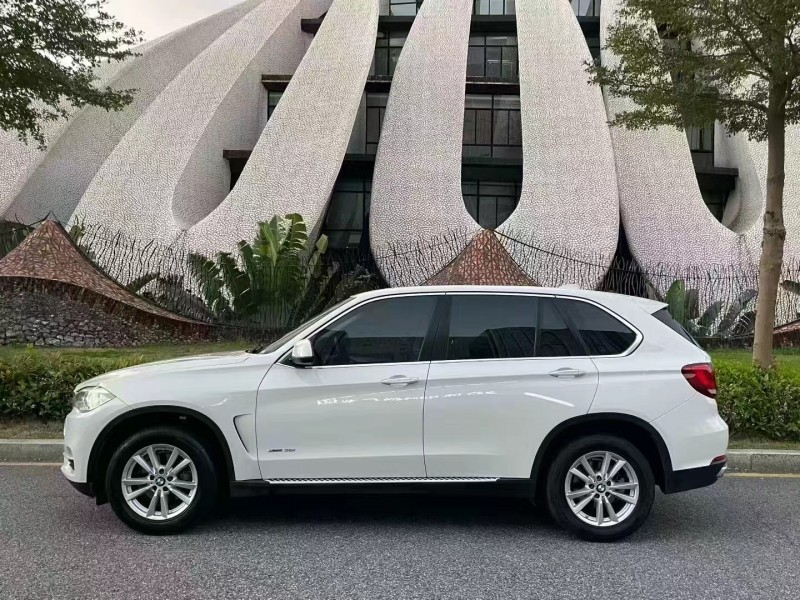 深圳19年宝马X57