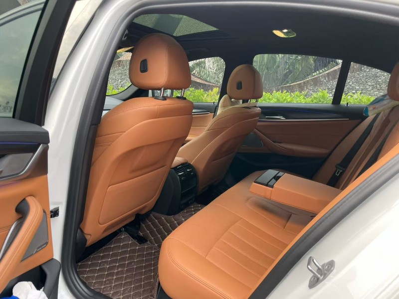 深圳21年宝马5系5