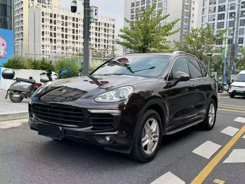 深圳17年保时捷卡宴3