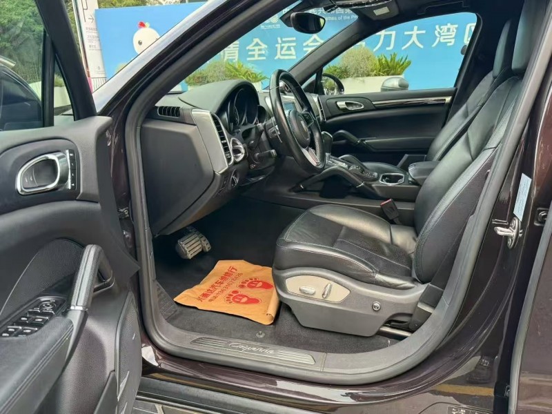 深圳17年保时捷卡宴6