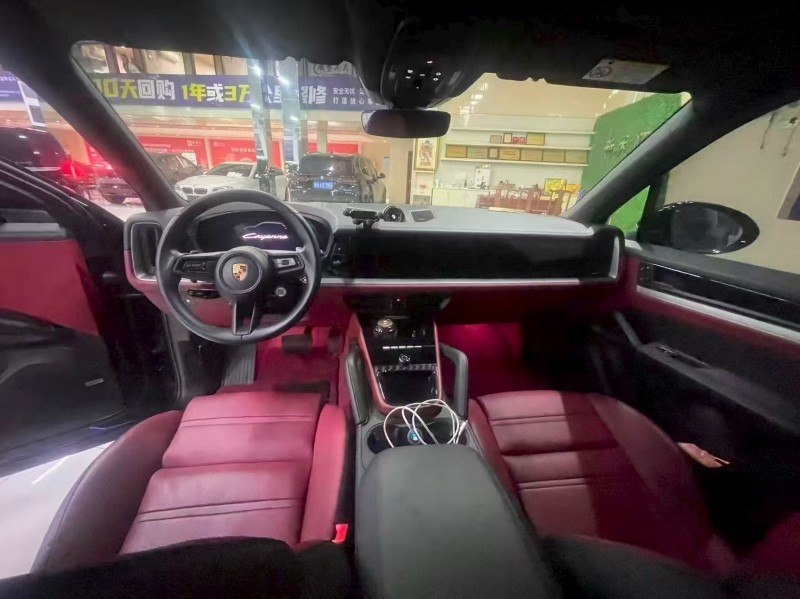 佛山24年保时捷卡宴6