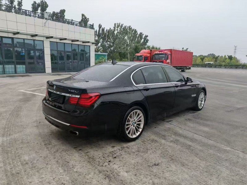 苏州15年宝马7系7