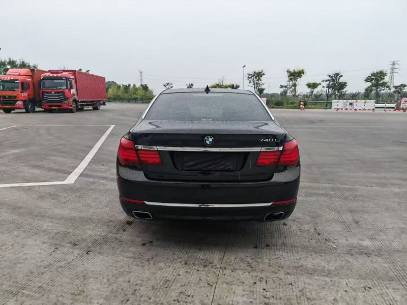 苏州15年宝马7系8