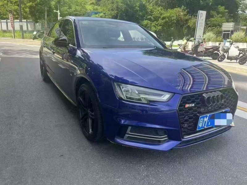 深圳18年奥迪A4L3