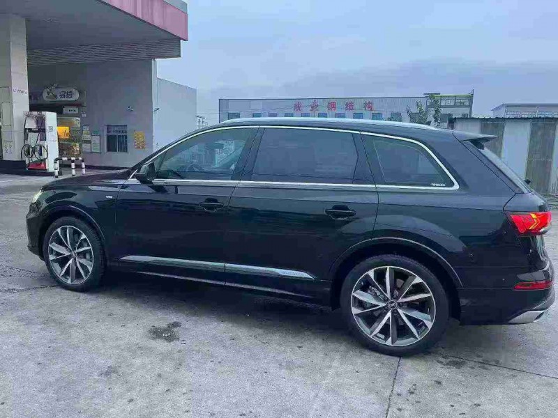常州22年奥迪Q77