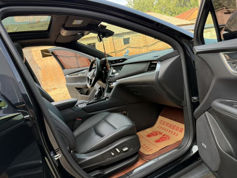 徐州20年凯迪拉克XT56