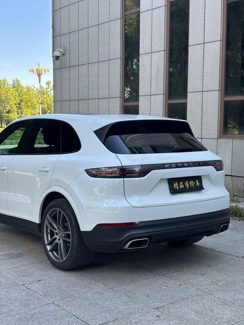 吉林21年保时捷卡宴8