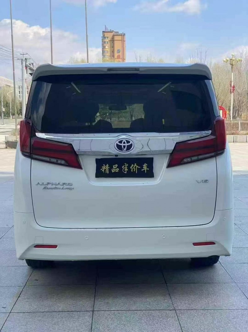 吉林17年丰田埃尔法9