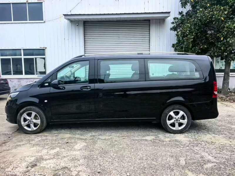 南通21年奔驰威霆7